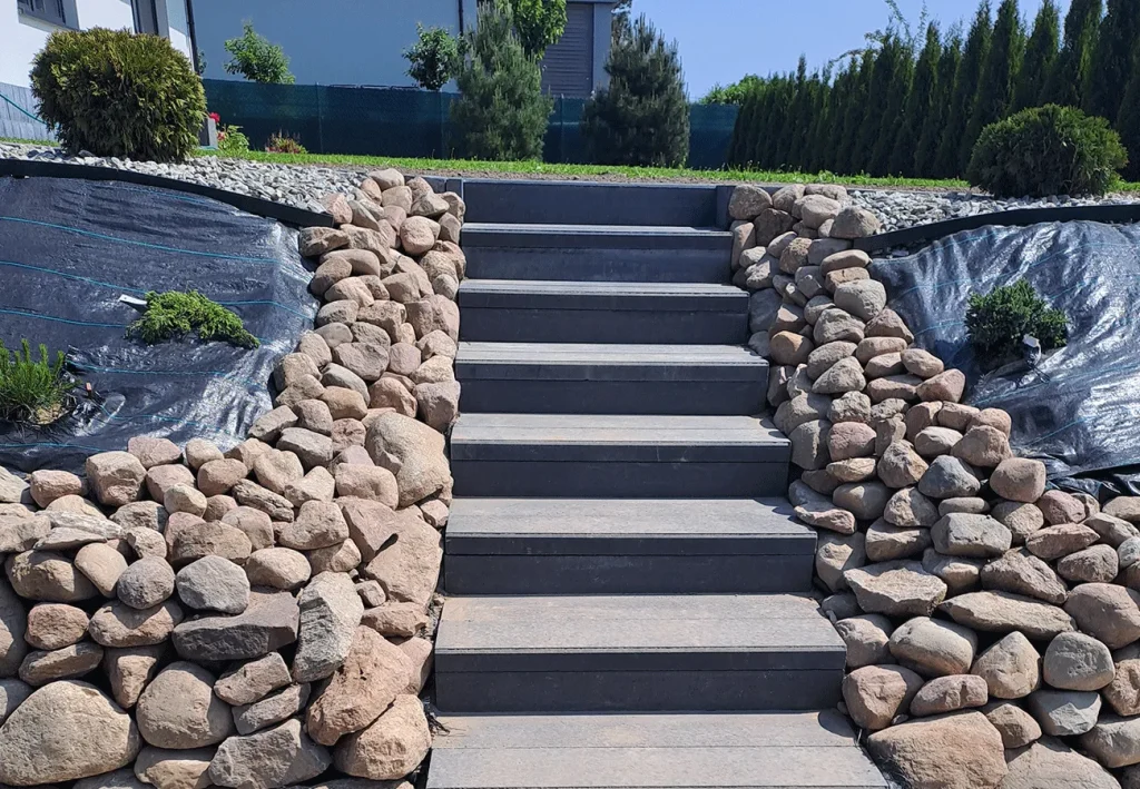 MIRGRÓD: Ogrodnik Brodnica, Osiek, Rypin, Golub Dobrzyń, Lidzbark MIRGRÓD Tworzy Ogrody, które żyją. 26 RealizacjeArtboard 23