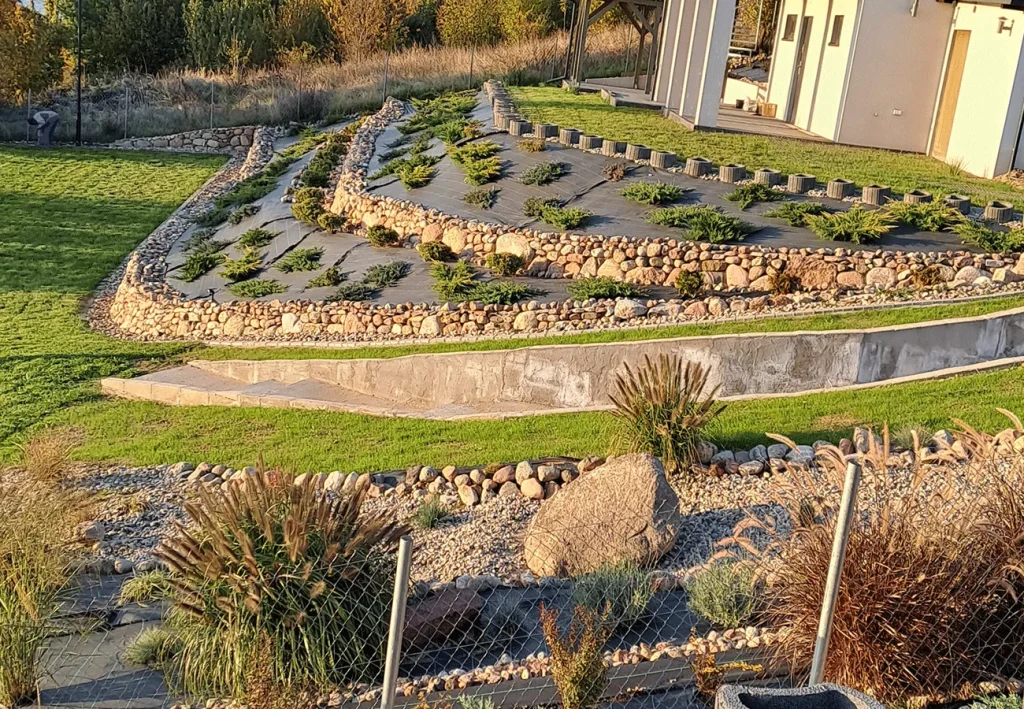 MIRGRÓD: Ogrodnik Brodnica, Osiek, Rypin, Golub Dobrzyń, Lidzbark MIRGRÓD Tworzy Ogrody, które żyją. 10 RealizacjeArtboard 7